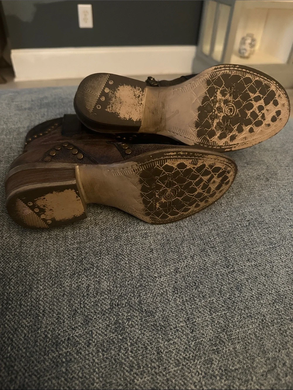 Circle G by Corral Distressed Brown Leather Studded Ankle Boots Size 7